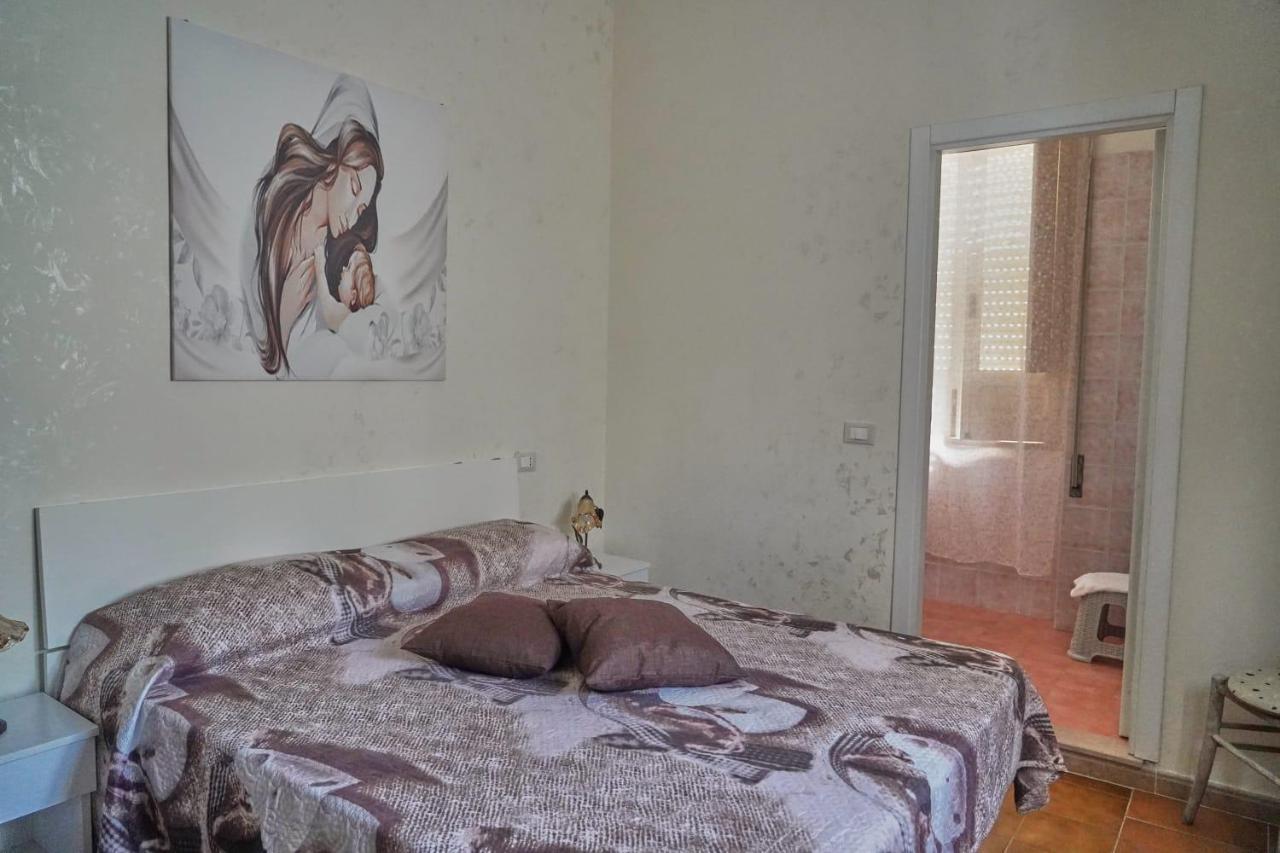 Le Stanze Di Ricci - Affittacamere Low Cost Lesina Exterior photo